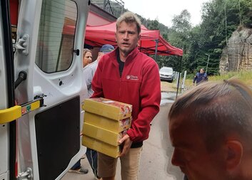 Pomáháme hasičům