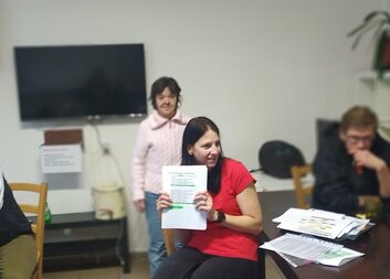 Začátek týdne zaměřený na dluhy